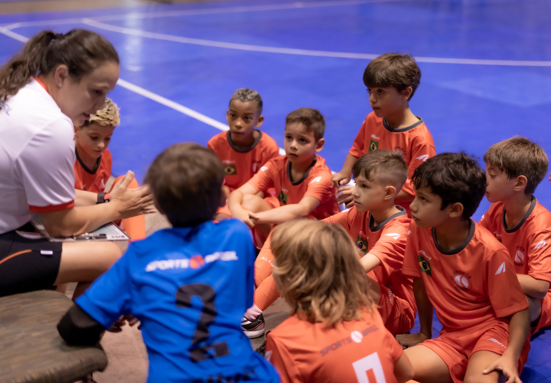 Técnica orientando atletas da Sports Brasil em Orlando 2023