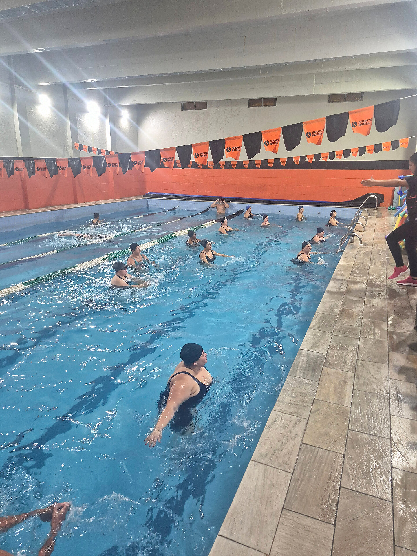 Aula de hidroginástica na Sports Brasil Santo André
